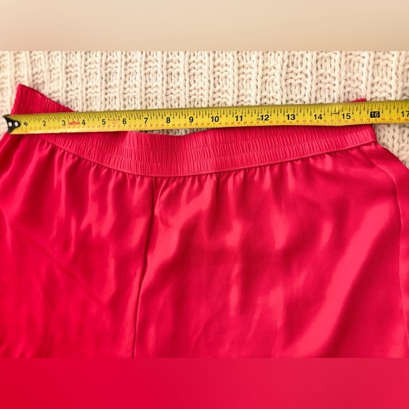 Victoria’s Secret hot pink satin shorts • Size L • EUC! - Picture 6 of 8